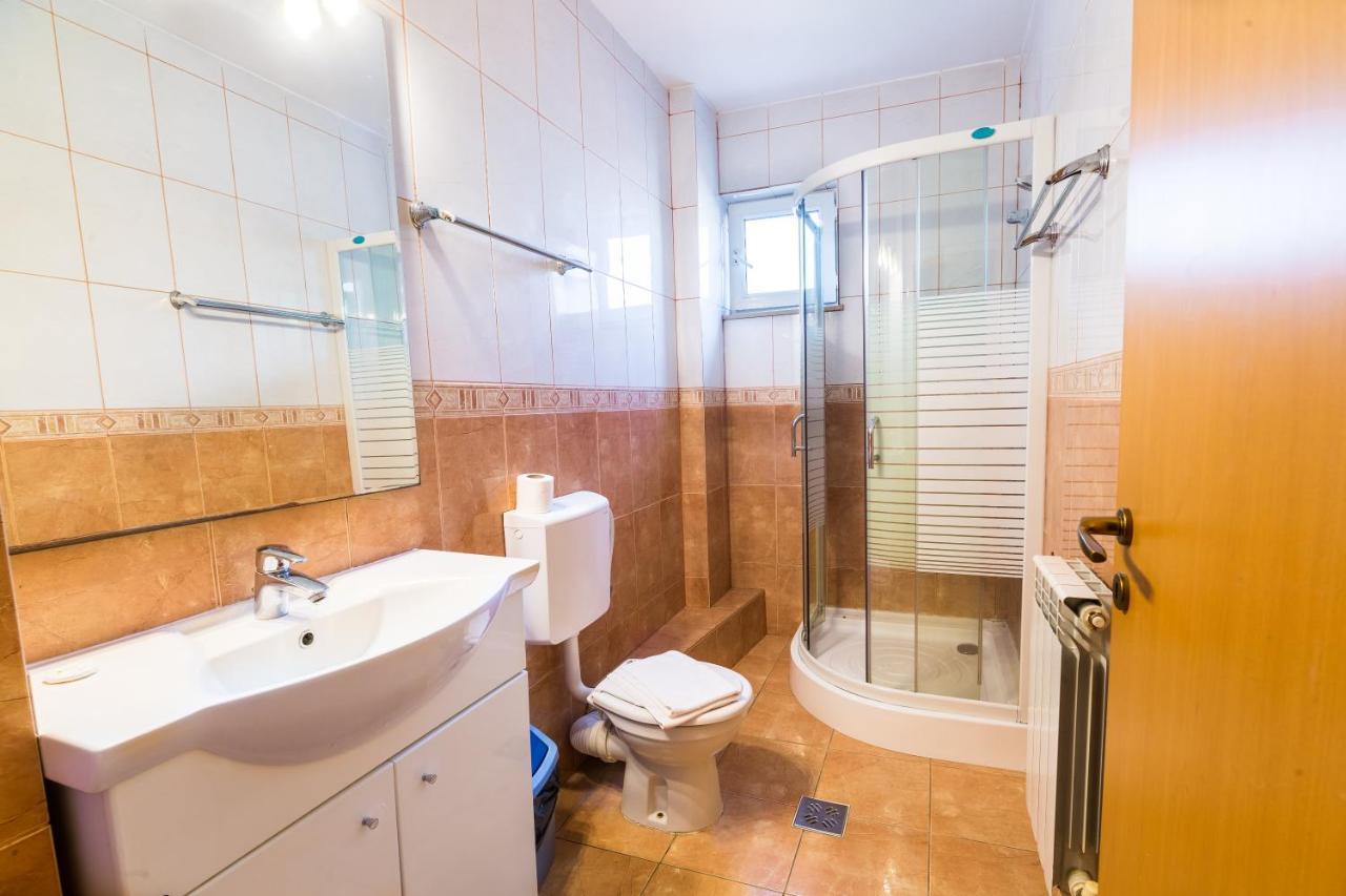 Hotel Atlantis Tulcea Esterno foto
